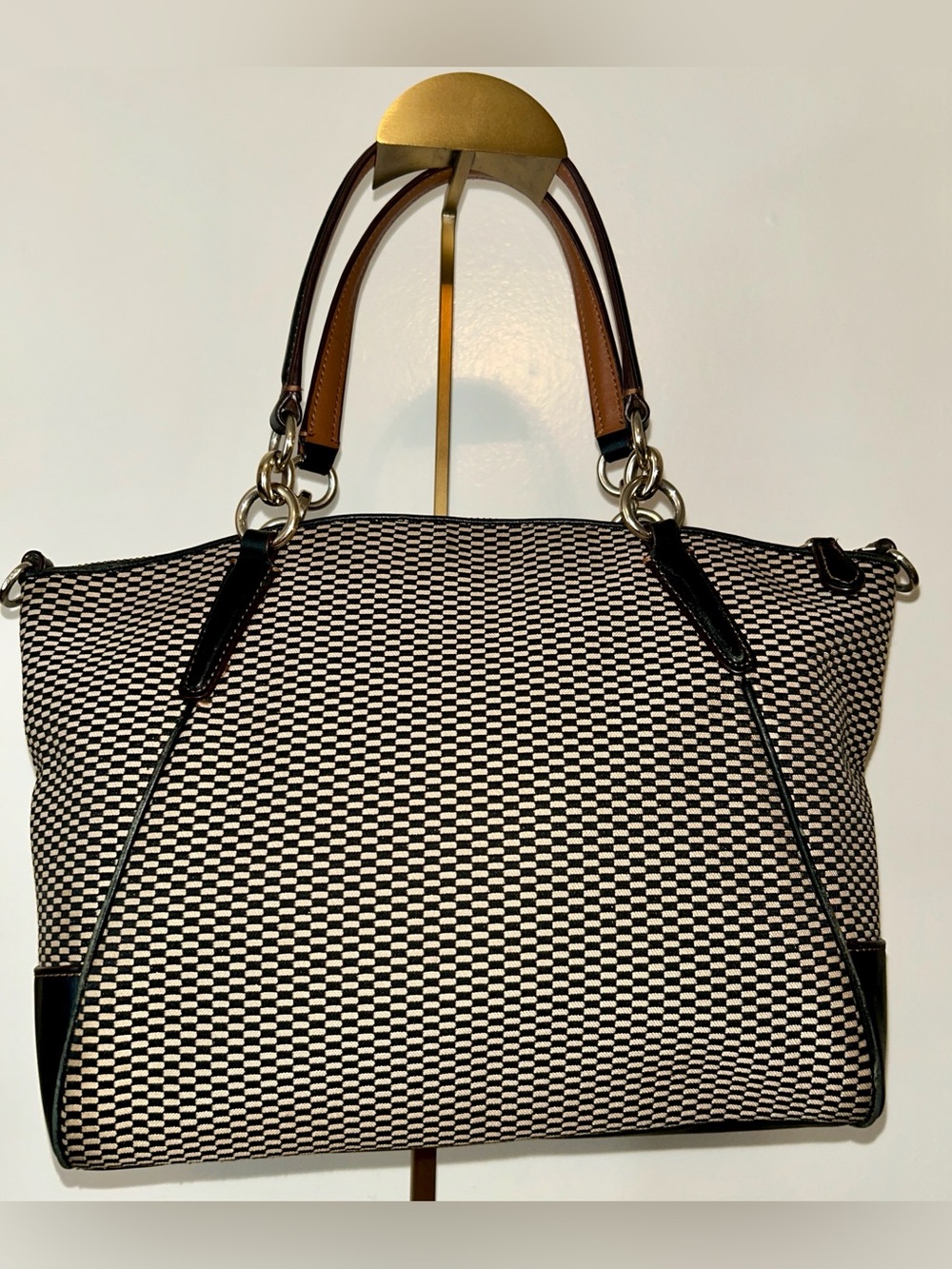 Coach Kelsey Satchel in Legacy Exploded Jacquard . - Picture 2 of 9